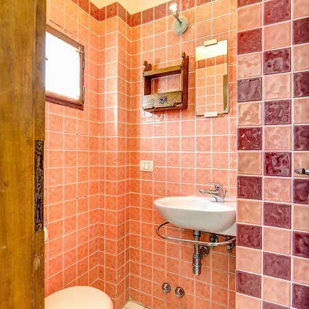 San Giovanni Guest house 3*